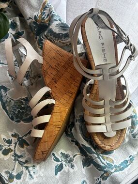 ⛵️Marc Fisher White Leather Gladiator Cork Wedge Sandals Ankle Strap Size 8